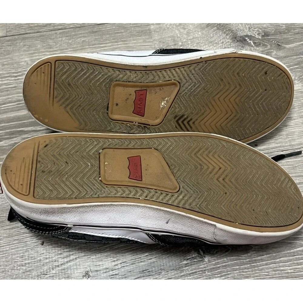 Levi’s Low Top Sneakers Mens 8.5 Black Gray Canvas Logo Lace Up Shoes Streetwear